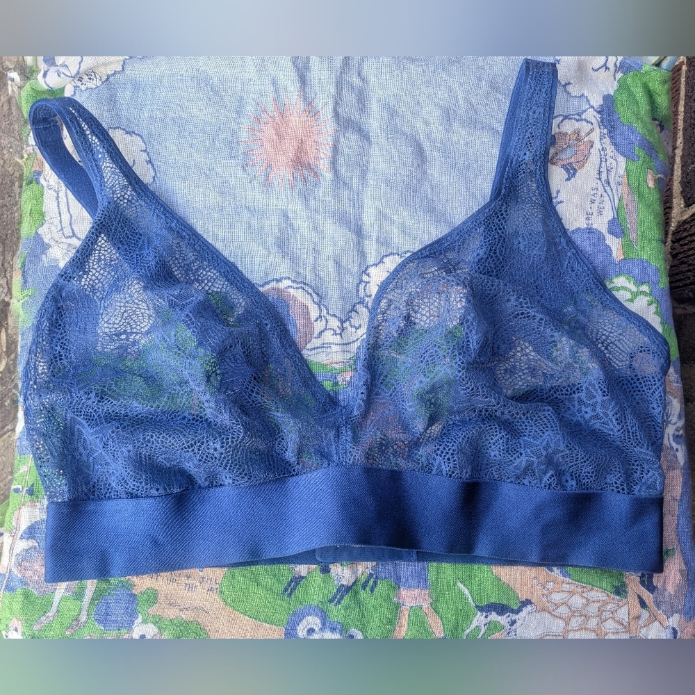 Parade Blue Star Lace Bralette